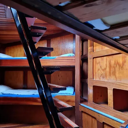 Botel Anna Maria Ii *