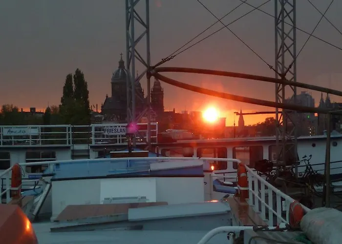 Botel Anna Maria Ii *